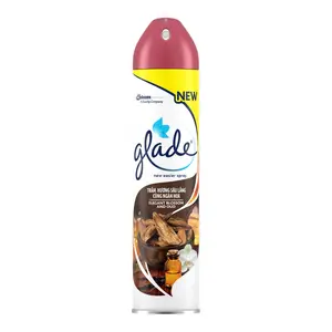 Xịt Thơm Phòng Hương Trầm Hương Sâu Lắng Cùng Ngàn Hoa, Air Freshener Spray, Elegant Blossom & Oud (280ml) - GLADE