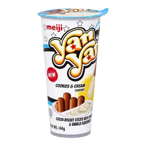 Bánh Que Socola Chấm Kem Bánh Quy, Yan Yan, Cocoa Biscuit Sticks with Cookies & Cream Flavoured Dip (44g) - MEIJI